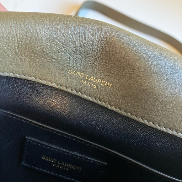 YVES SAINT LAURENT SOLFERINO MEDIUM CROSSBODY BAG - Picture 4 of 9